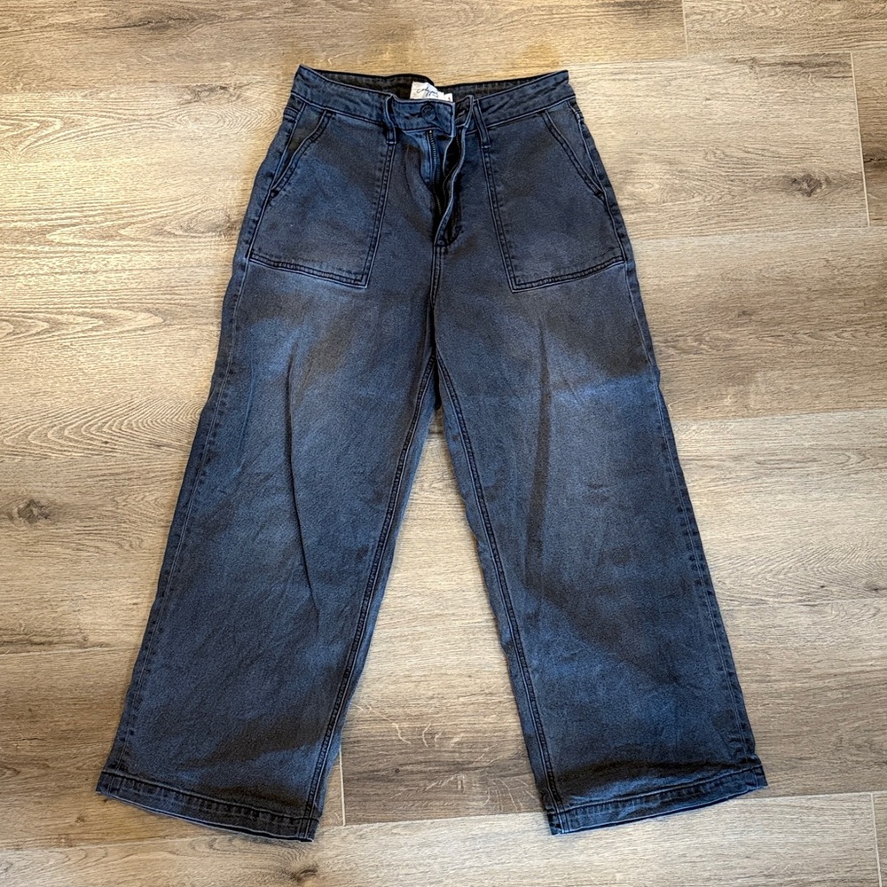 99% Cotton - Black Wide-Leg Cropped Pants